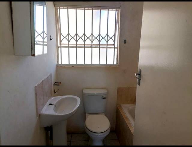 2 BEDROOM PROPERTY TO RENT IN BRAM FISCHERVILLE